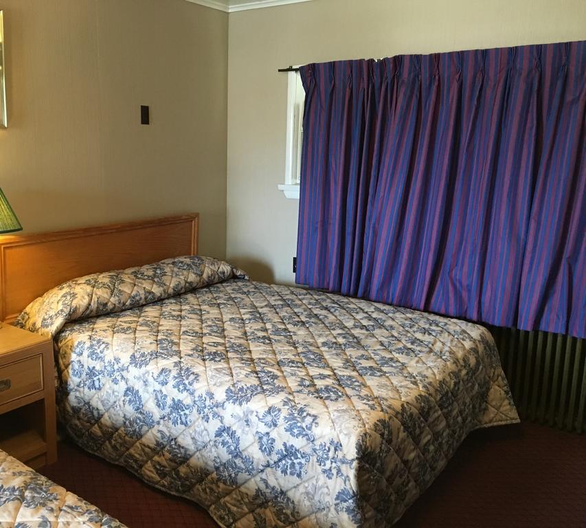 ميدلاند Shamrock Motel المظهر الخارجي الصورة