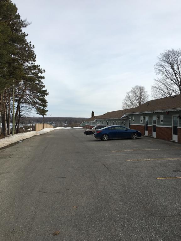 ميدلاند Shamrock Motel المظهر الخارجي الصورة