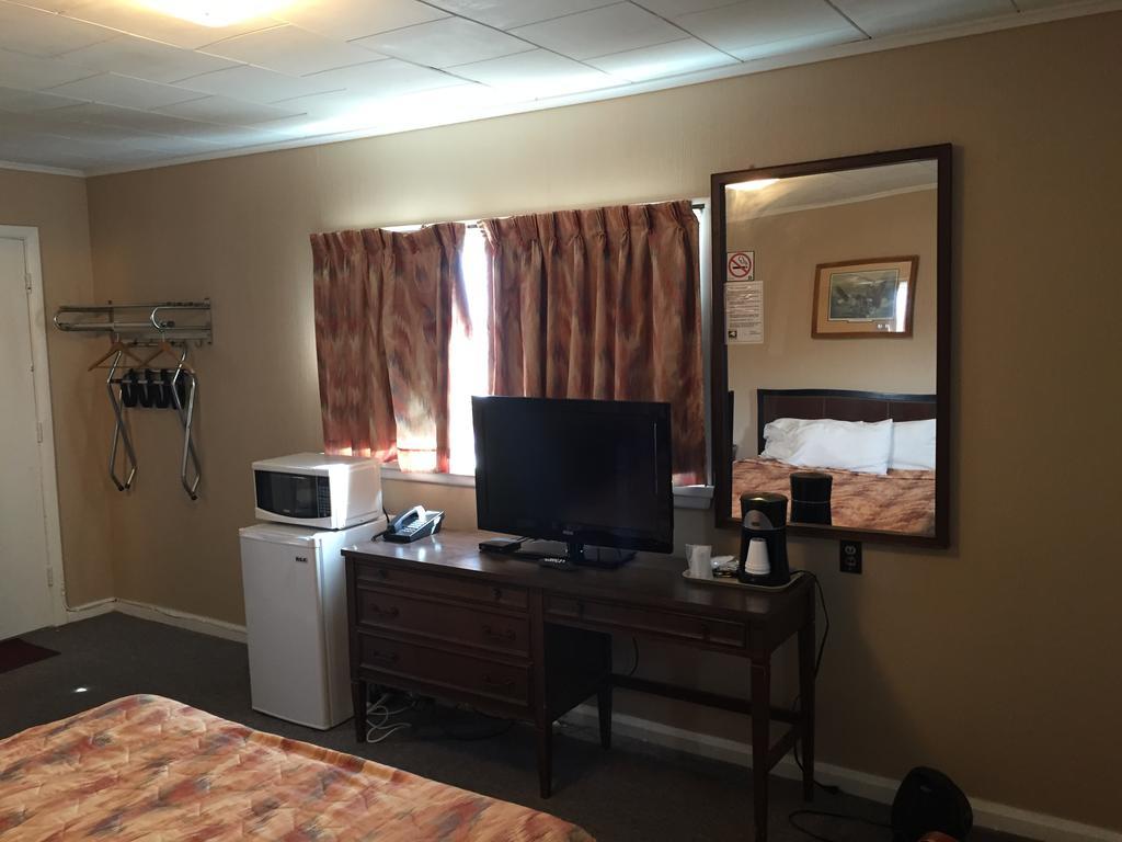 ميدلاند Shamrock Motel المظهر الخارجي الصورة