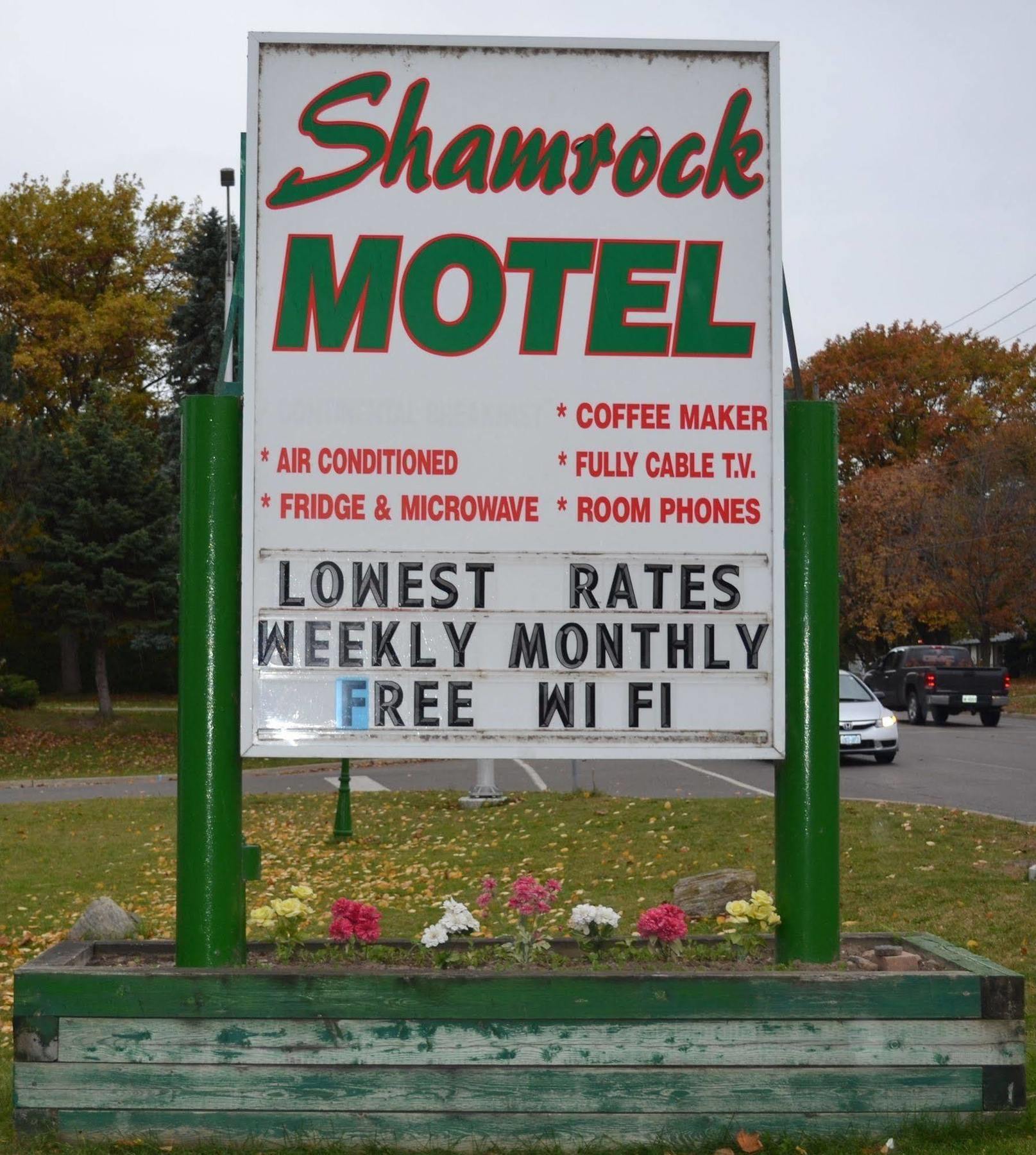 ميدلاند Shamrock Motel المظهر الخارجي الصورة