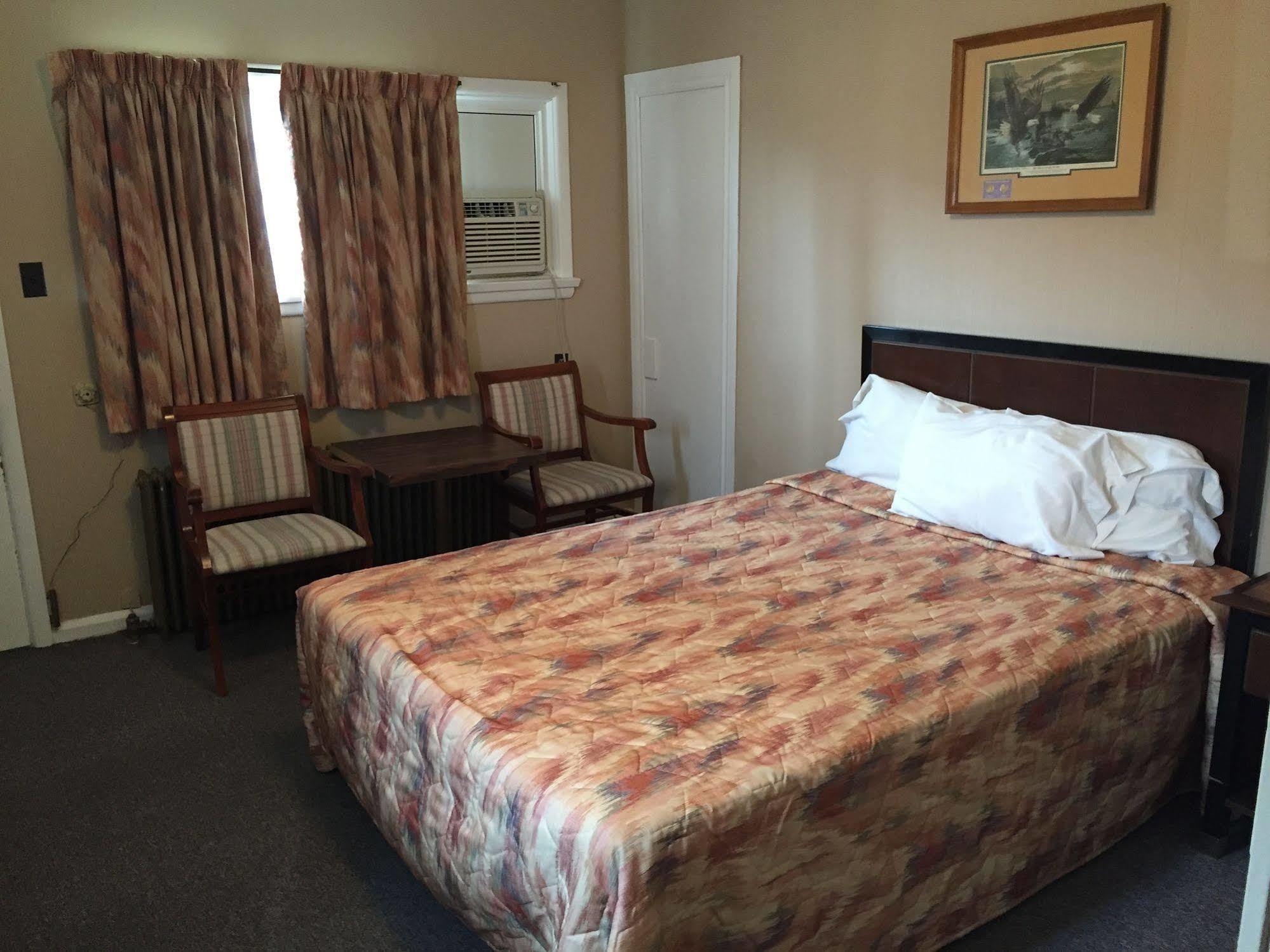 ميدلاند Shamrock Motel المظهر الخارجي الصورة